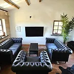 Steinvilla Avena Casa de Férias Višnjan