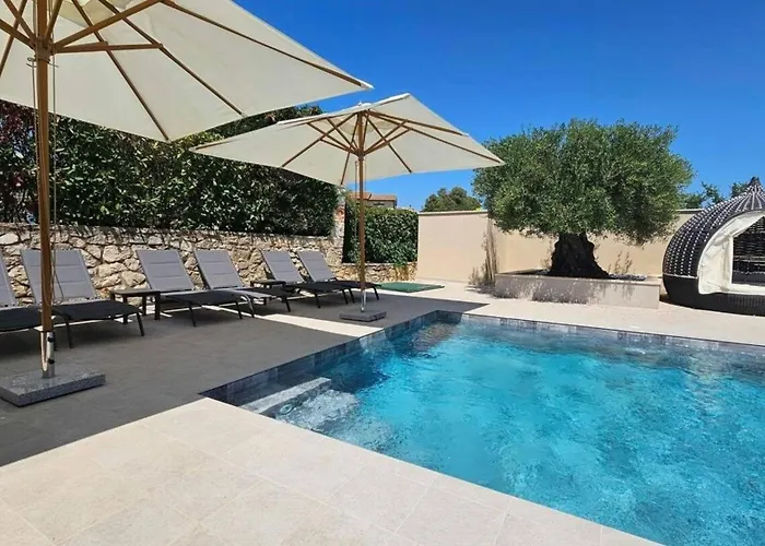 Holiday home Steinvilla Avena